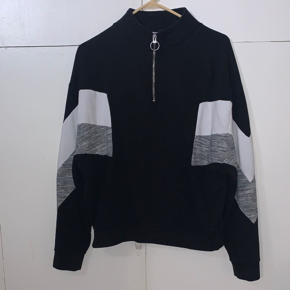 Pink by Victoria’s Secret sweater size medium